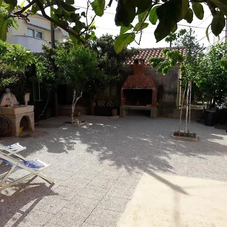 Amalia - Two Bedroom With Terrace דירה *