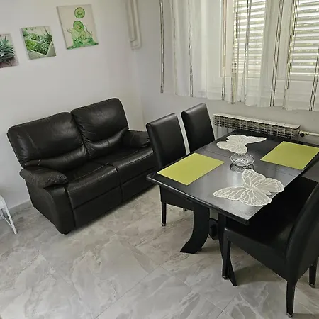 Appartamento Amalia - Two Bedroom With Terrace Zara