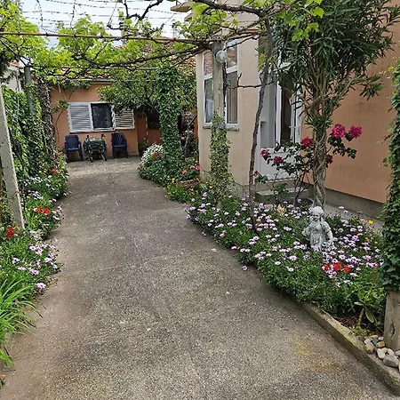 Appartamento Amalia - Two Bedroom With Terrace Zara