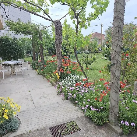 Amalia - Two Bedroom With Terrace * Zara